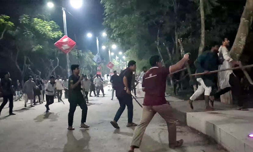 বেরোবিতে ছাত্রদল-শিবির সংঘর্ষ, আহত ৪