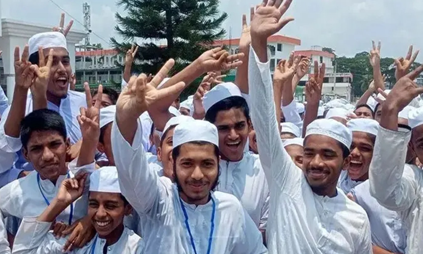 দাখিলে পাসের হার ৫৫.৪৯%, কারিগরি বোর্ডে ৫৮.২০%