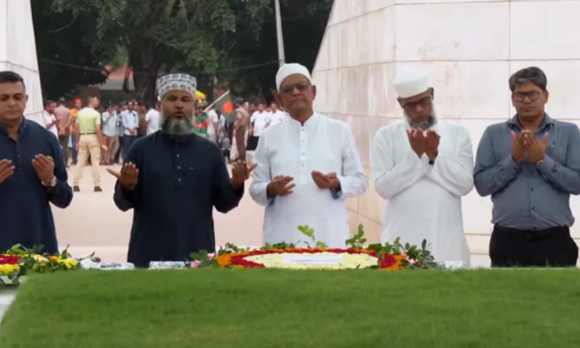 জিয়াউর রহমান ও খালেদা জিয়ার সমাধিতে নবনির্বাচিত রাষ্ট্রপতির শ্রদ্ধা