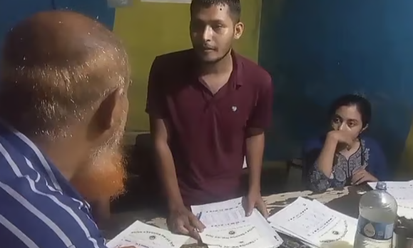 সিলেটে চায়ের দোকানে বসে এইচএসসি খাতা মূল্যায়ন, প্রভাষককে শোকজ
