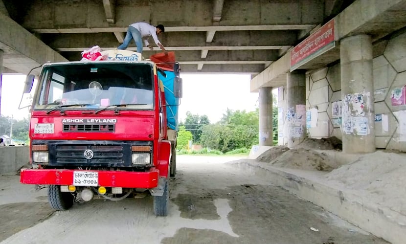 যমুনা সেতুর কেপিআই এলাকায় লোড-আনলোডের অবৈধ ব্যবসা