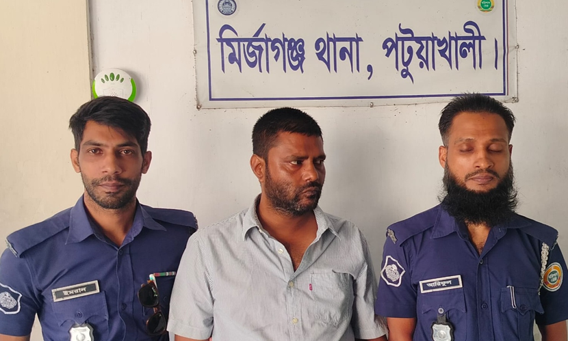 পটুয়াখালীতে আইনজীবীকে কুপিয়ে জখম: প্রধান আসামি গ্রেফতার