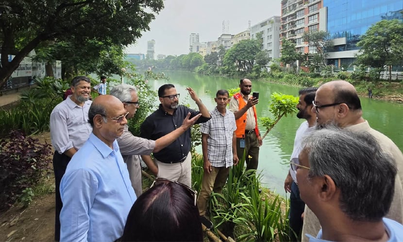 গুলশান-বনানী-বারিধারা লেক পরিদর্শন করলেন প্রতিমন্ত্রী