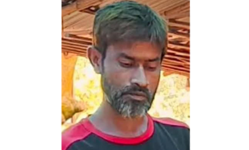 ৪৫ বছর বয়সে এসএসসি পাস কাঠমিস্ত্রি নাসিমুলের