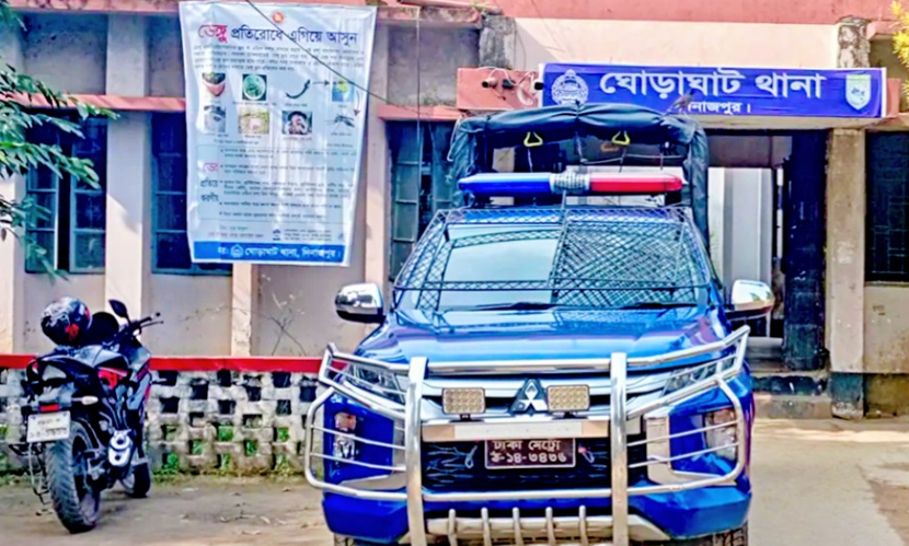 দিনাজপুরে ট্রাকচাপায় মা-মেয়ে নিহত, বাবা আহত
