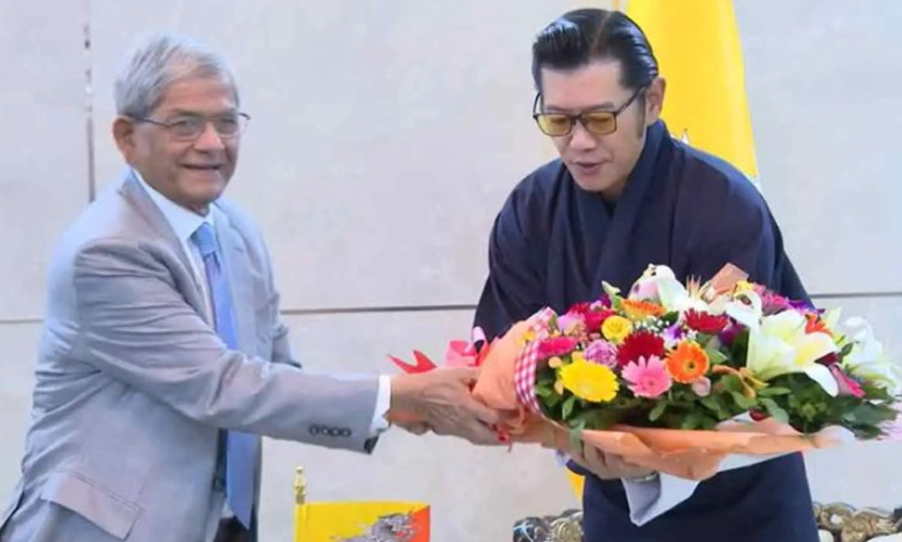 রাষ্ট্রপতি ও প্রধানমন্ত্রীকে ভুটান সফরের আমন্ত্রণ রাজার