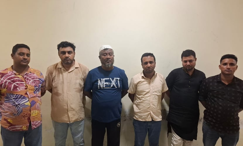 রাজধানীর গুলশানে আ.লীগের গোপন বৈঠক, গ্রেফতার ৬