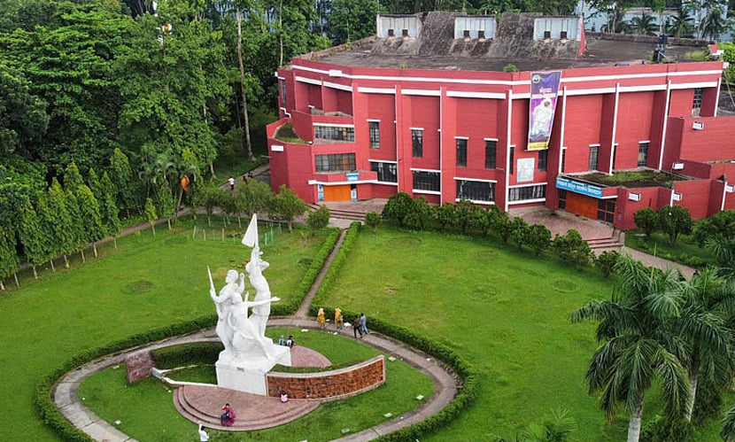 বাকৃবিতে এক রাতেই ৪ হলে সংঘর্ষ: পৃথক ২ তদন্ত কমিটি গঠন