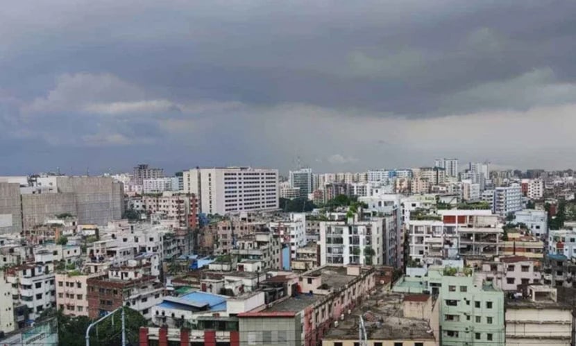 মেঘলা থাকতে পারে ঢাকার আকাশ, হতে পারে বজ্রবৃষ্টি