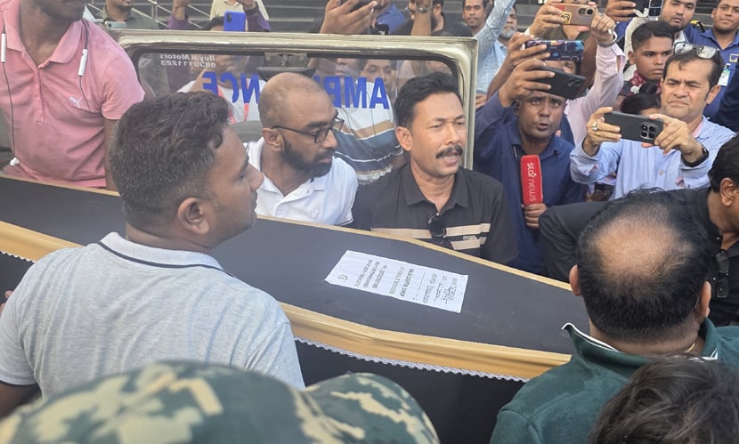 কলকাতায় হোটেলে অগ্নিকাণ্ড: দেশে ফিরল ৬ বাংলাদেশির মরদেহ