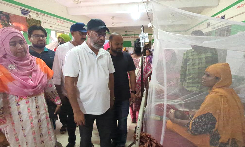মোংলা সরকারি হাসপাতালে পরিবেশ প্রতিমন্ত্রীর আকস্মিক পরিদর্শন