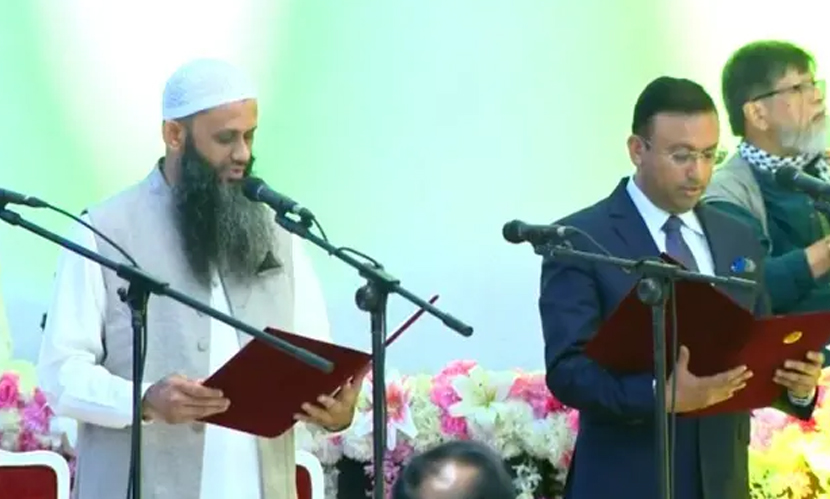 প্রতিমন্ত্রীর শপথ নিলেন হুমায়ুন কবির ও শামীম কায়সার