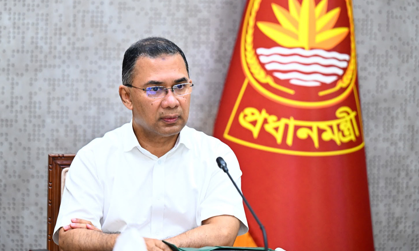 লাল টেলিফোনে হাসিনার কল রেকর্ড শুনলেন প্রধানমন্ত্রী