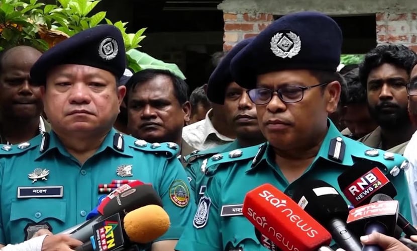 রংপুর হত্যাকাণ্ডে নতুন কমিশনার: ‘আলামত ধোয়ার কিছু নেই, সংগ্রহ করা আছে’