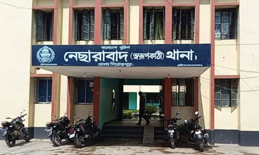 চুরিতে বাধা দেওয়ায় ৩ জনকে ছুরিকাঘাত, আটক ১