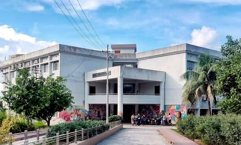 ৮ ডিসিপ্লিনে ২১ শিক্ষক, রয়েছে সরঞ্জাম ঘাটতিও