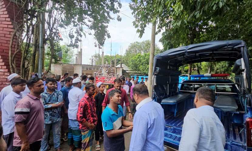 রাজাবাড়ীতে ২ নারীর মরদেহ উদ্ধার, একজনের হাত-পা বাঁধা নিয়ে রহস্য