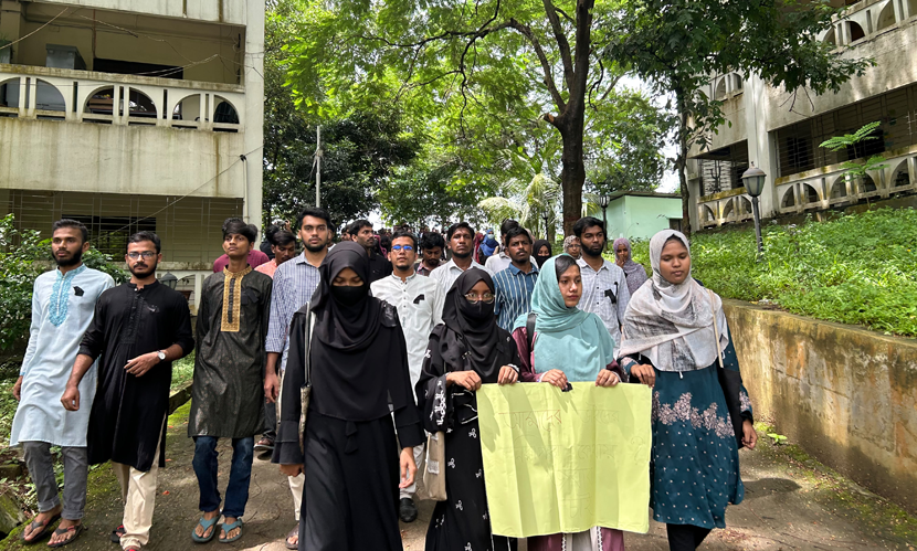 অপ্রতিম হত্যা: বিচার না হওয়া পর্যন্ত আন্দোলনের ঘোষণা কুবি শিক্ষার্থীদের