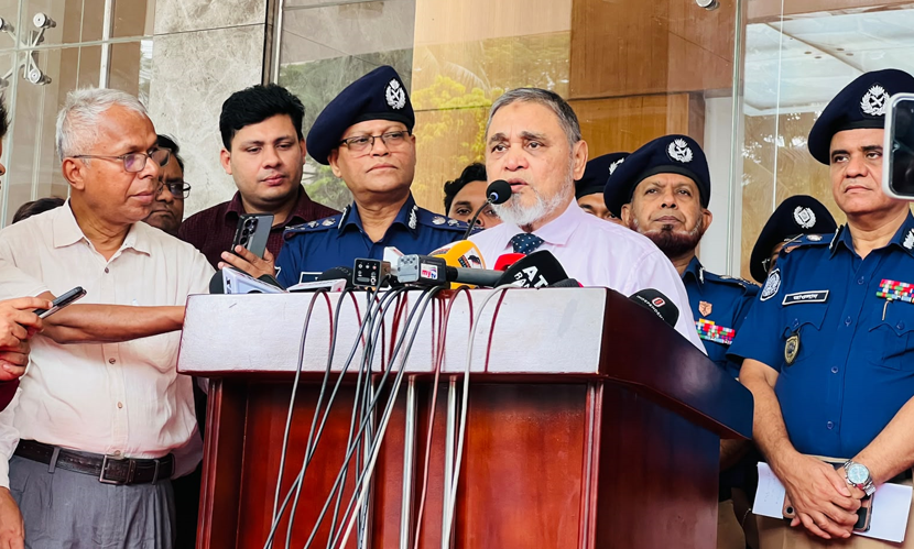 আইন অনুযায়ী যোগ্যরা নির্বাচন করতে পারবেন: আ. লীগ প্রার্থীদের প্রসঙ্গে সিইসি