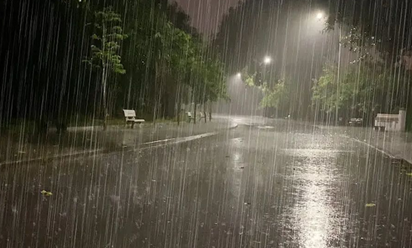 দেশে ৮ বিভাগে আজ বৃষ্টিপাতের তীব্র সম্ভাবনা রয়েছে