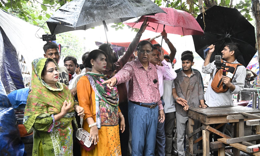 পল্টন মোড় থেকে নর্থ সাউথ রোড পর্যন্ত সড়ক হকারমুক্ত ঘোষণা ডিএসসিসি’র