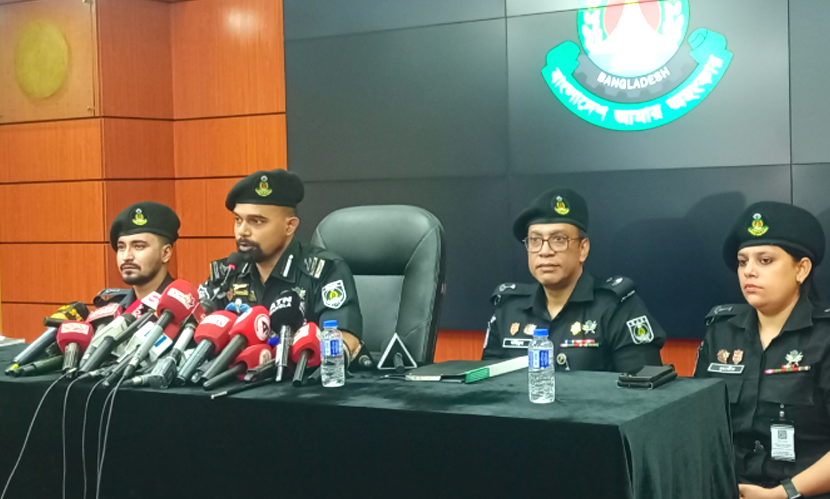পল্লবীতে সাংবাদিকের বাসায় গুলি, ‘ভইরা দে’ গ্রুপের সদস্য গ্রেফতার