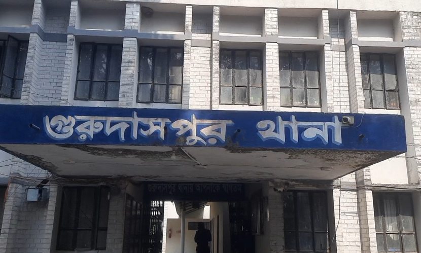 নাটোরে ইউপি চেয়ারম্যানের বিরুদ্ধে ধর্ষণের অভিযোগ