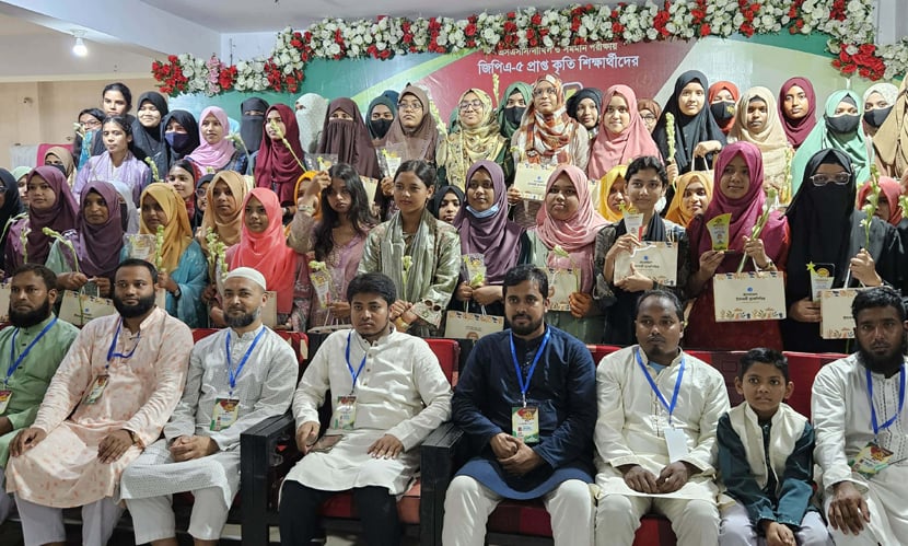 পঞ্চগড়ে জিপিএ-৫ পাওয়া শিক্ষার্থীদের ছাত্রশিবিরের সংবর্ধনা