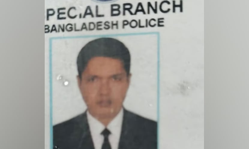 আমিনবাজারে পুলিশের এসআইকে পিটিয়ে হত্যা