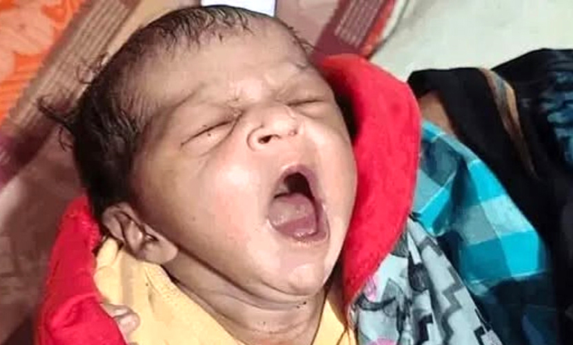 ঝোঁপঝাড় থেকে কন্যাশিশু উদ্ধার, দায়িত্ব নিতে ইচ্ছুক ১২৩ পরিবার