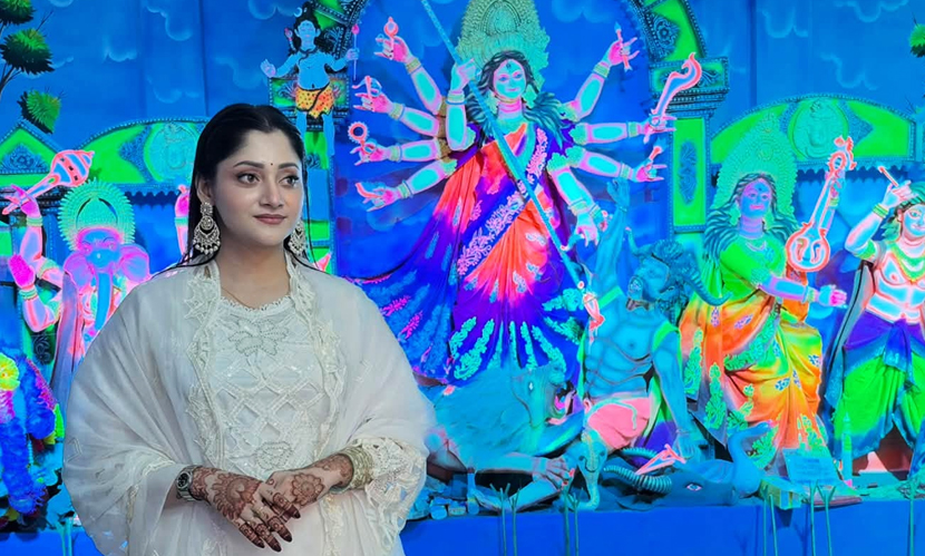 পূজা চেরীর বার্তা— দেবী শুধু প্রতিমায় নন, প্রতিটি নারীর সাহসে