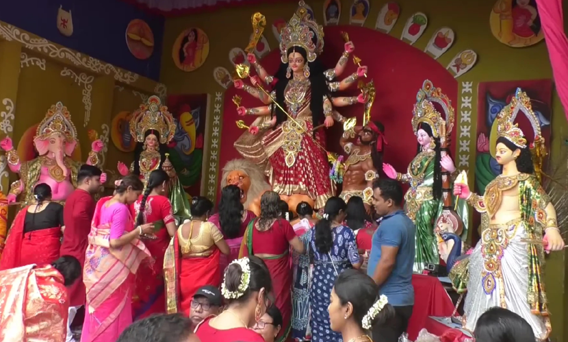 রংপুরে দর্পণ-ঘট বিসর্জনে শেষ হলো শারদীয়ার মূল আনুষ্ঠানিকতা