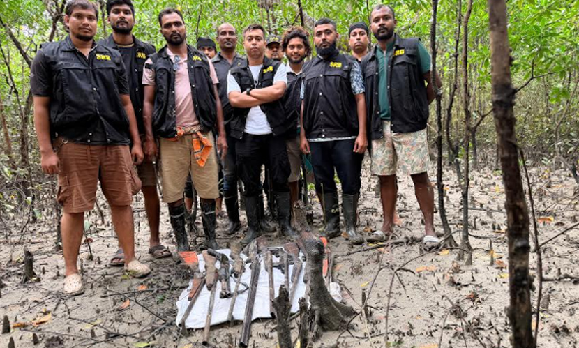 সুন্দরবনে অস্ত্র-গোলাবারুদ উদ্ধার