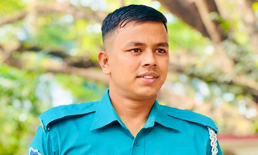 চট্টগ্রামে ছিনতাইকারী ধরতে গিয়ে বাসের ধাক্কায় কনস্টেবলের মৃত্যু