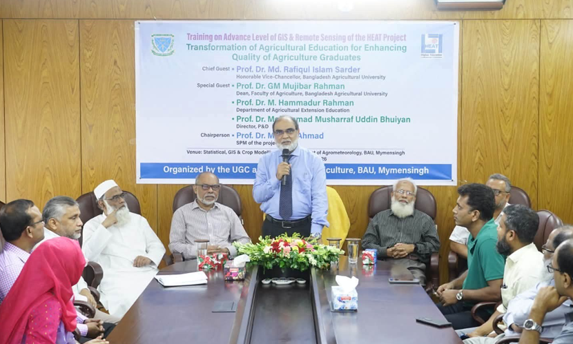 ‘জলবায়ু পরিবর্তনের চ্যালেঞ্জ মোকাবিলা ও স্মার্ট কৃষিতে আধুনিক প্রযুক্তির বিকল্প নেই’