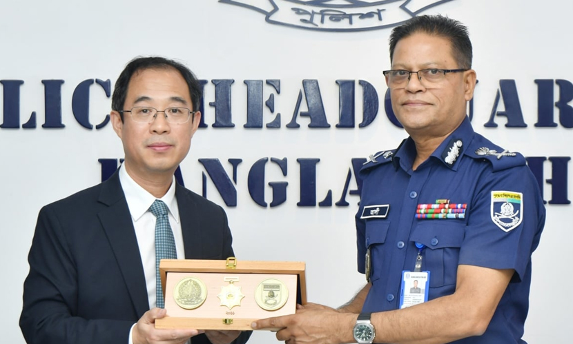 সাইবার অপরাধ দমনে বাংলাদেশকে সহযোগিতা করতে চায় চীন