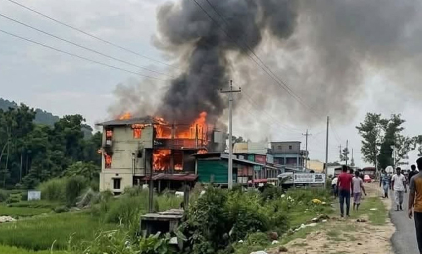 কক্সবাজারে রিসোর্টে আগুন, ৫ জনের মৃত্যু