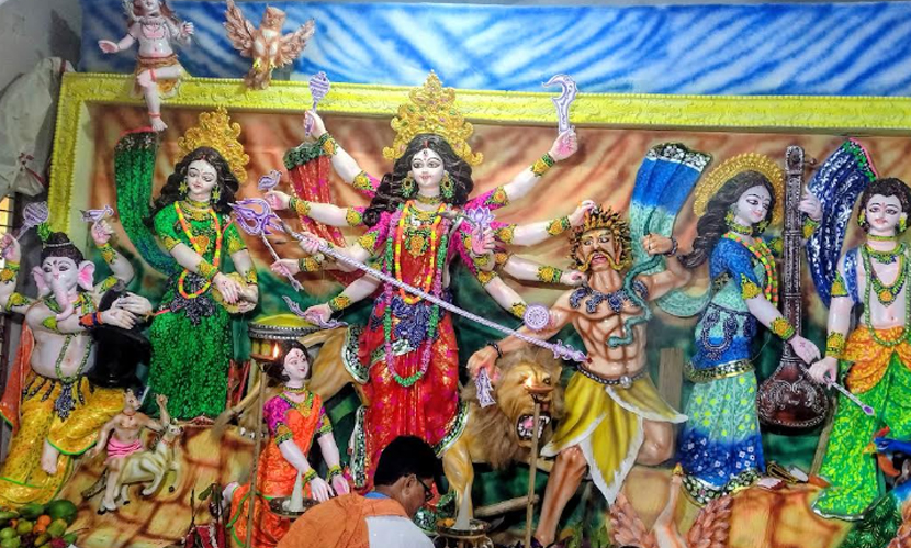 রাজবাড়ীতে বিজয়া দশমী, মণ্ডপে মণ্ডপে বিদায়ের সুর