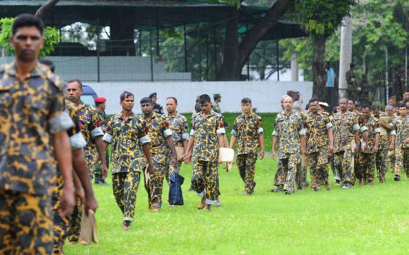 পিলখানা হত্যা মামলার রায় পড়া শুরু