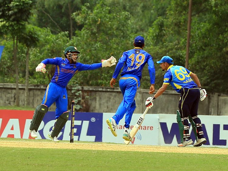 আবাহনীকে হারাতে ইতিহাস গড়তে হবে রূপগঞ্জকে