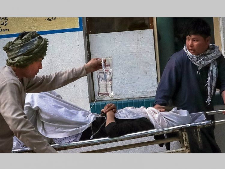 আফগানিস্তানে স্কুলের পাশে গাড়ি বোমা বিস্ফোরণে নিহত অর্ধশতাধিক