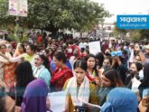 ঢাকা কলেজকে সংহতি, নীলক্ষেত অবরোধ ইডেন শিক্ষার্থীদের