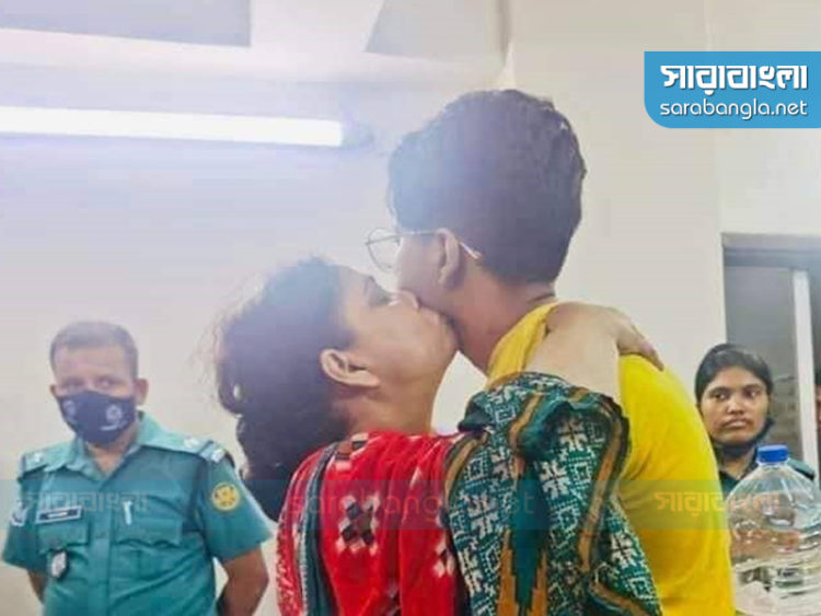 তেঁতুলতলা মাঠ রক্ষা আন্দোলন: মা-ছেলেকে ছেড়ে দিল পুলিশ