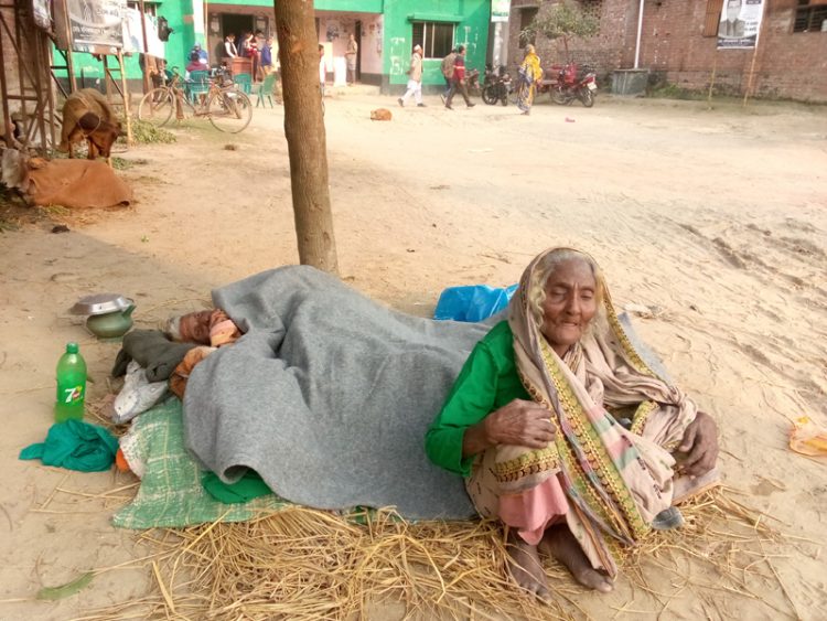 প্রচণ্ড শীতে গাছতলায় কাটছে কয়েদভানুর দিনরাত