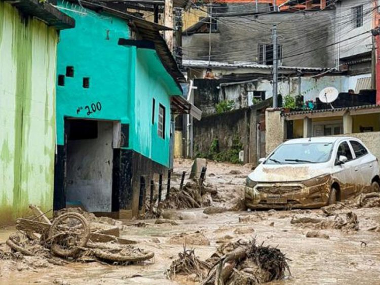 ব্রাজিলে বন্যা ও ভূমিধসে ২৪ জনের প্রাণহানি