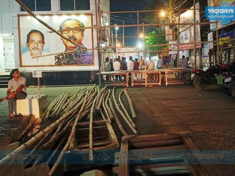 মে দিবসে একই স্থানে শ্রমিক লীগের ২ মঞ্চ, বরিশালে উত্তেজনা