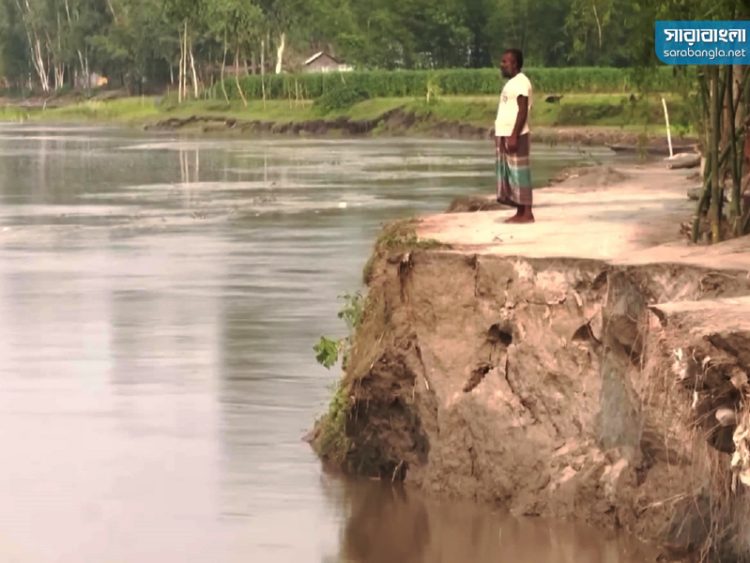 পানি কমছে তিস্তায়, ভাঙন আতঙ্কে নির্ঘুম রাত পাড়ের মানুষের