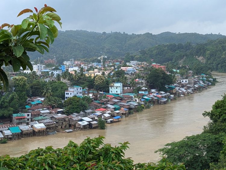 বান্দরবানে নিম্নাঞ্চল প্লাবিত, পানিবন্দি কয়েকশ পরিবার