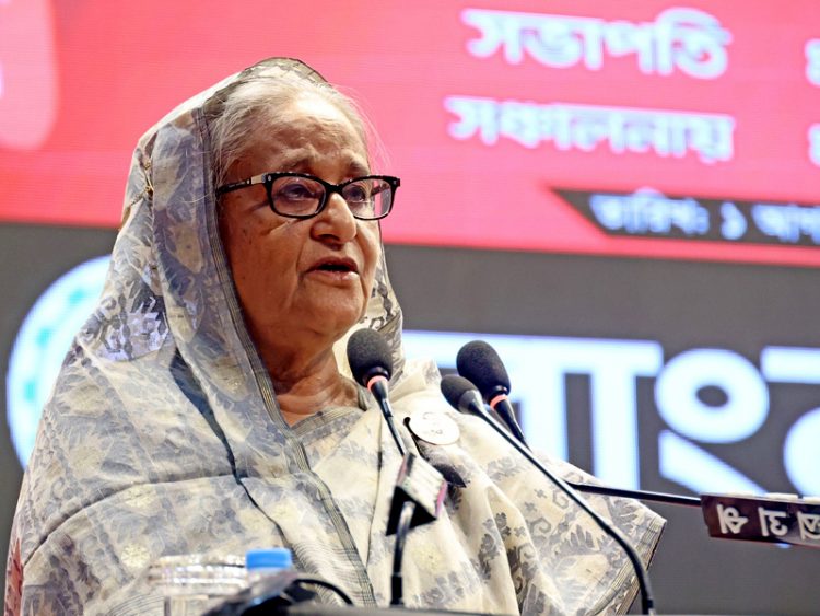 ‘দাবি তো পূরণ হয়ে গেছে, বুদ্ধিজীবীদের সমর্থনটা কেন?’